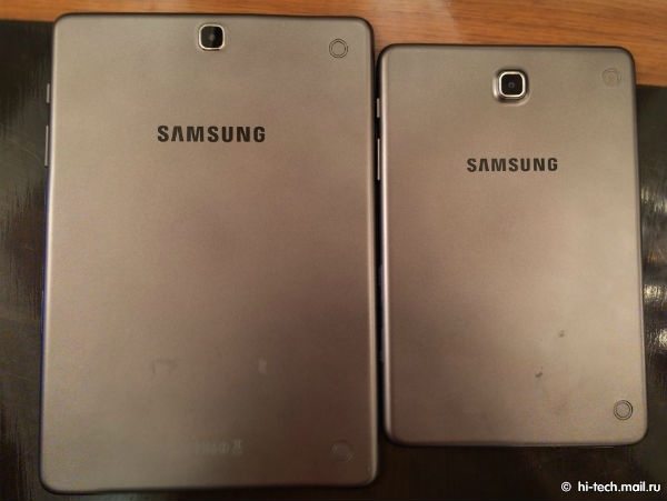 Samsung Galaxy Tab A8 et A9.7 (dos)
