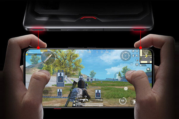 Smartphone gaming ultime, un Red Magic 7S Pro en préparation avec un Snapdragon 8+ Gen 1 et une caméra sous écran de troisième génération