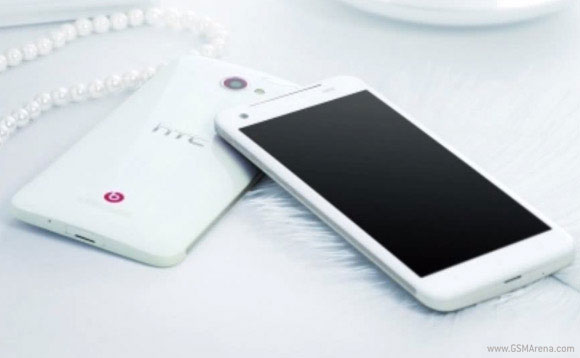 photos de presse du HTC Deluxe DLX