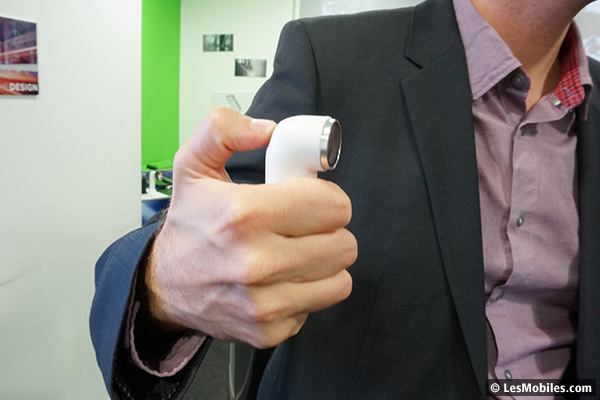 HTC RE camera