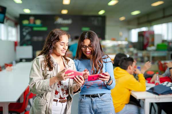 Forfait mobile 5G à moins de 15€ : 60Go ou 130Go, quelle promo choisir ?