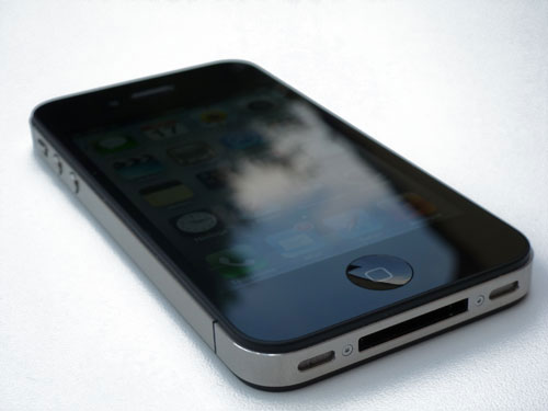 Test iPhone 4S 8 mégapixels Siri Processeur double coeur A5 iCloud iMessage