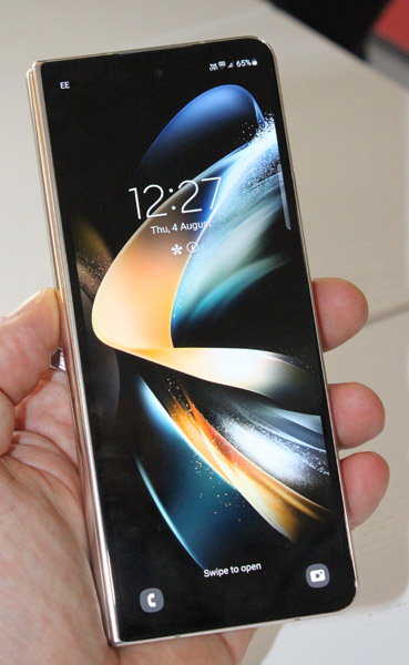 image PEM GALAXY Z FOLD4 Details 002.jpg