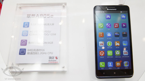 Lenovo A805e : une phablette 64-bit vendue sous la barre des 200 dollars