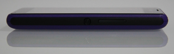 Sony Xperia E1 tranche droite