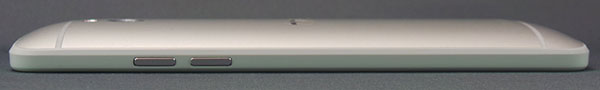 HTC One mini : côté droit