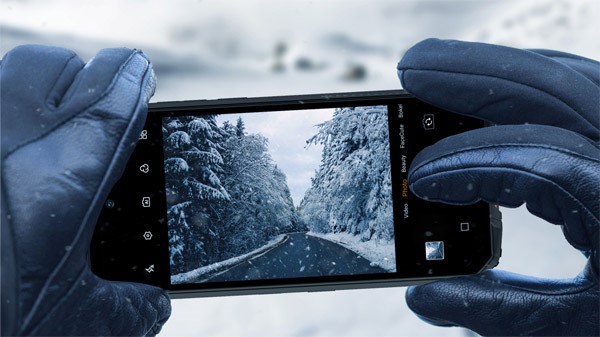 Archos X67 lifestyle