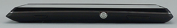 Sony Xperia L : tranche droite