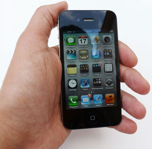 Test iPhone 4S 8 mégapixels Siri Processeur double coeur A5 iCloud iMessage