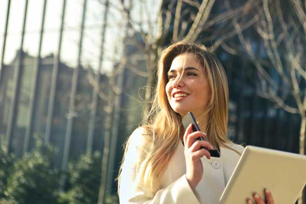 Les quatre forfaits illimités du moment à maximum 10€ par mois