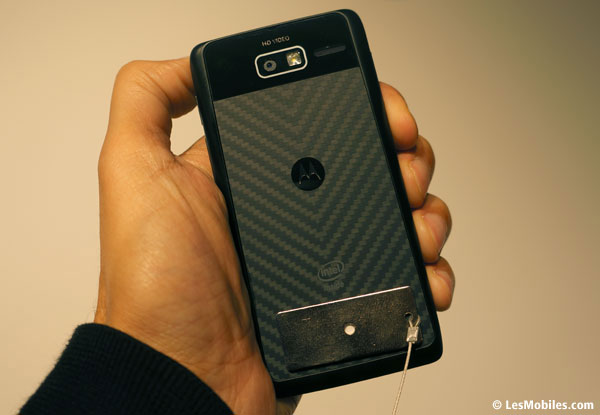 prise en main Motorola Razr i avec processeur Intel