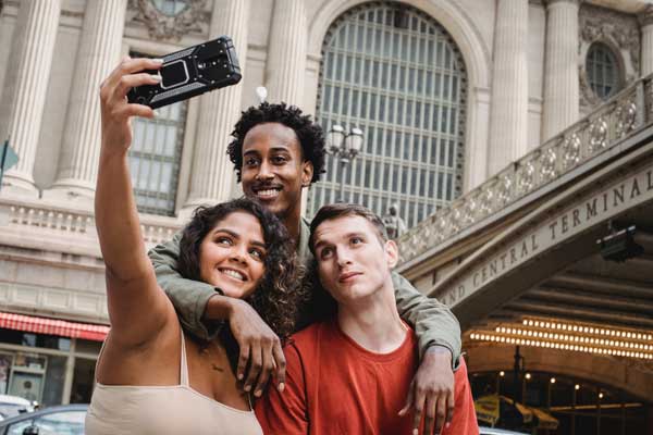Top 3 des forfaits mobiles en promotion et sans engagement avec 1000Go dès 6.99€ par mois