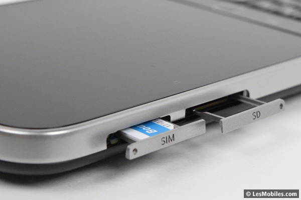BlackBerry Classic : tiroirs microSIM et microSD