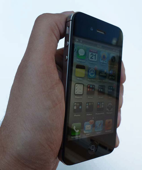 Test iPhone 4S 8 mégapixels Siri Processeur double coeur A5 iCloud iMessage