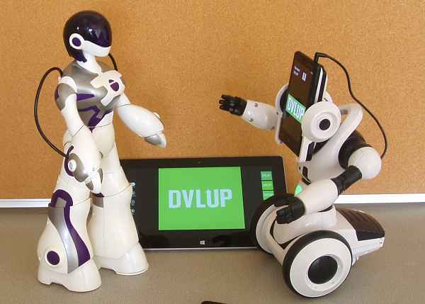 Nanabot : le robot contrôlé par l'assistante vocale Cortana