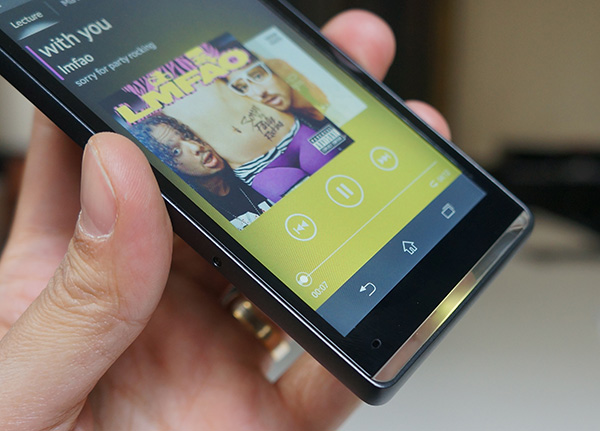 Sony Xperia SP : bague lumineuse