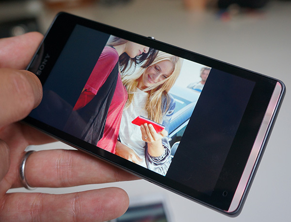 Sony Xperia SP : bague lumineuse