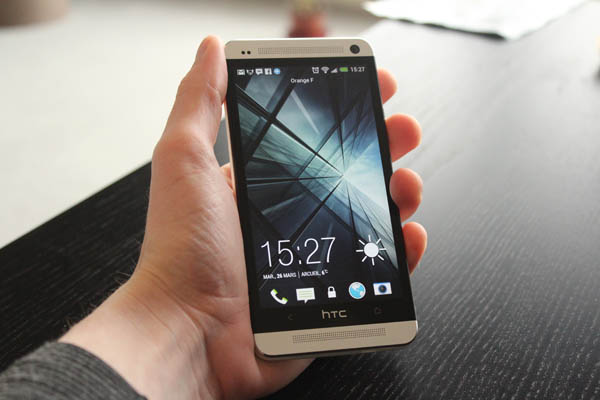 HTC One face : prise en main