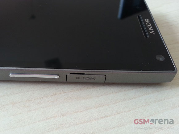 Premières photos live du Sony Xperia SL