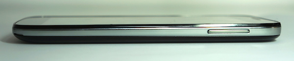 Haier Phone W757 droite
