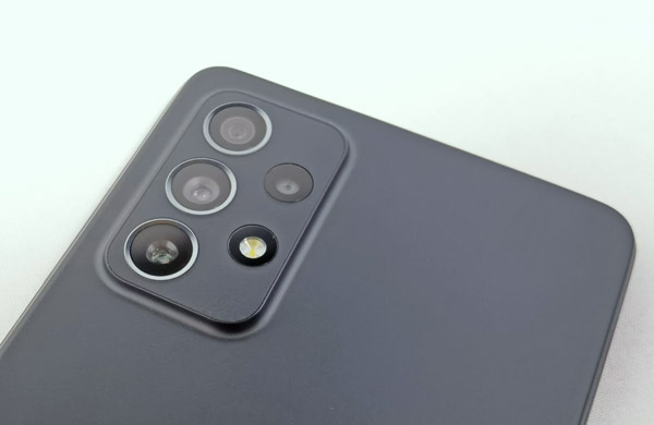 Détails caméra du Samsung Galaxy A72