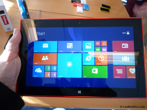 Nokia Lumia 2520