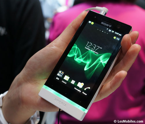 sony xperia P sony xperia U