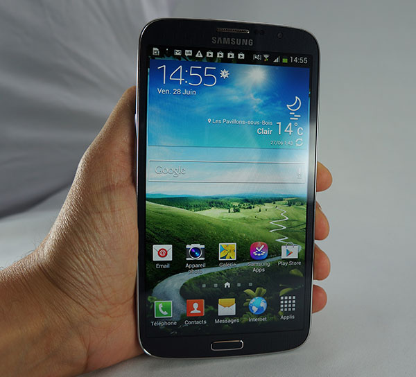Samsung Galaxy Mega 6.3 face prise en main