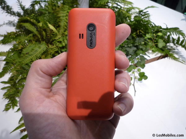 Nokia 220