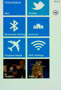 est Nokia Lumia 800 windows phone 7.5 mango 8 mégapixels design polycarbonate écran 3,7 pouces convexe Nokia drive nokia maps nokia cartes Nokia music