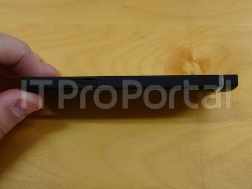 Sony Ericsson Xperia HD Nozomi prise en pain