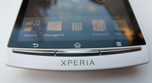 Sony Ericsson Xperia Arc S 8 mégapixels Android 2.3