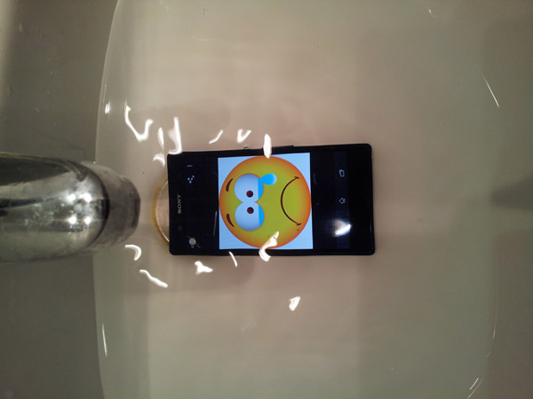 Sony Xperia Z waterproof