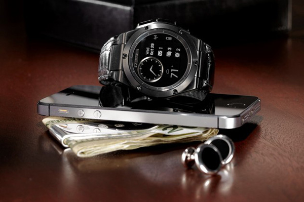 HP lève le voile sur sa montre connectée MB Chronowing