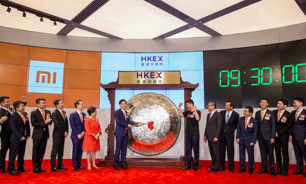 Premier jour de cotation difficile à la bourse de Hong Kong pour Xiaomi