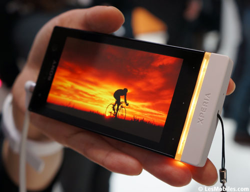 sony xperia P sony xperia U