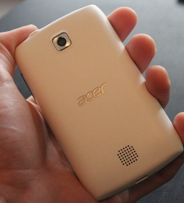 Acer Liquid Z110 Duo : dos