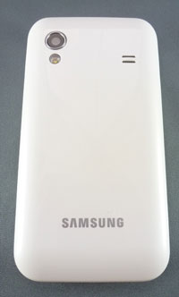 Test samsung galaxy ace milieu de gamme iphone deux coques blanche noire écran 3,5 pouces android marlet