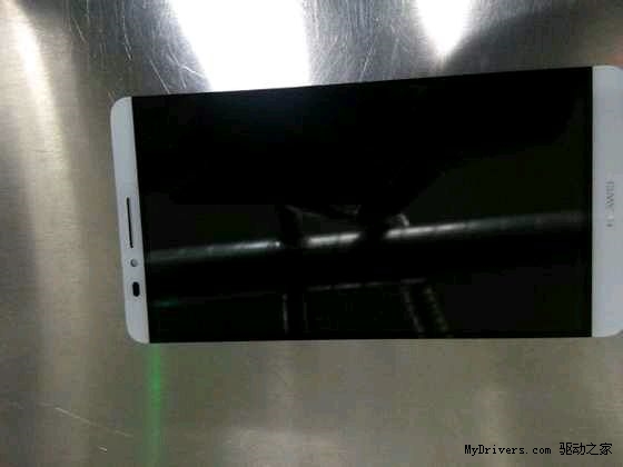 Est-ce l'Ascend D3 de Huawei sur cette photo volée ?