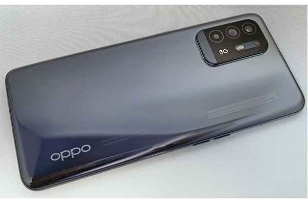 Dos de l'Oppo A94 5G