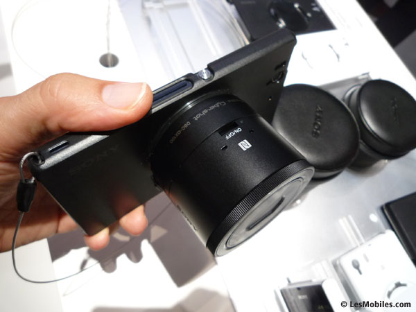 Sony QX