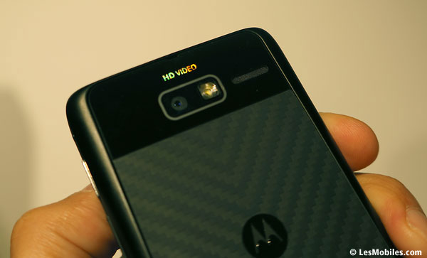 prise en main Motorola Razr i avec processeur Intel