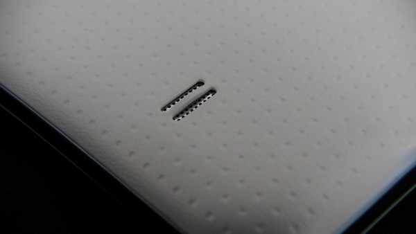 Samsung Galaxy S5 : haut-parleur
