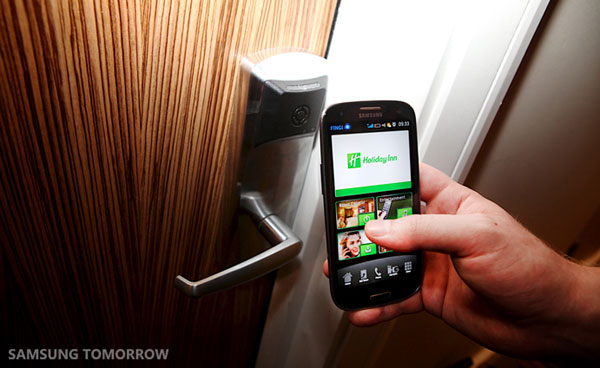 Samsung Galaxy S3 avec l'application Holiday Inn