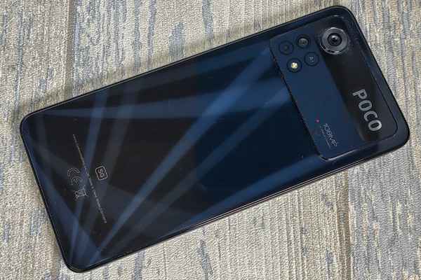 Dos du Xiaomi POCO X4 Pro